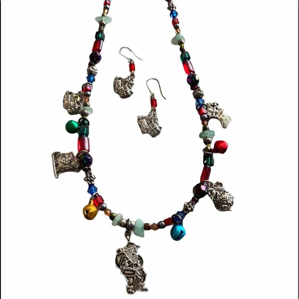 N/A christmas necklace